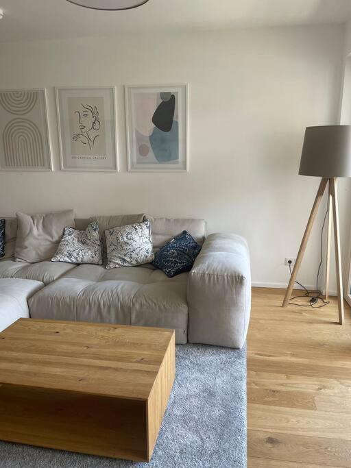 Wunderschoenes 4 Zimmer Apartment Mit Seeblick Bad Wiessee Exterior photo